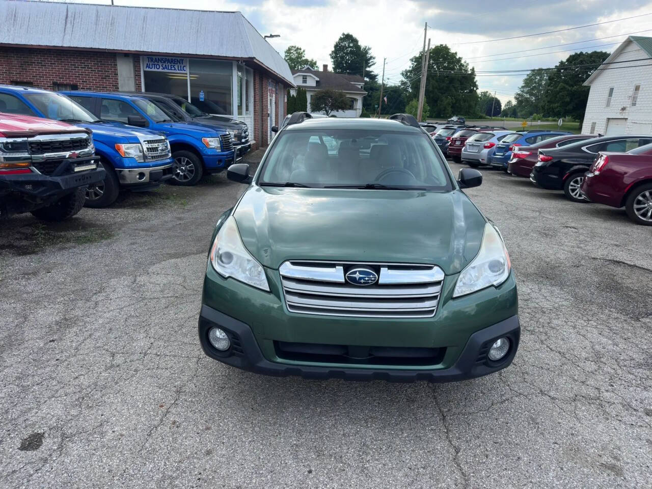 Used 2014 Subaru Outback 2.5i w/ Alloy Wheel Package AWD/4WD image 2