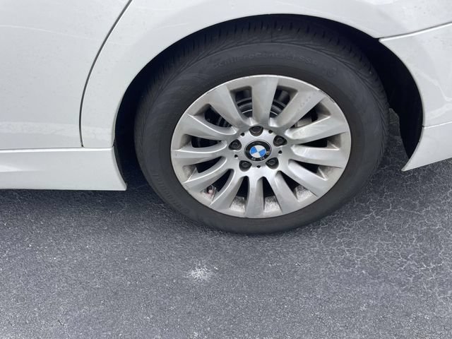 Used 2009 BMW 328i Sedan RWD image 9