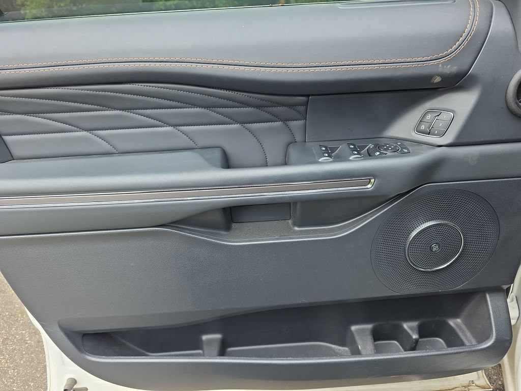 Certified 2024 Ford Expedition Max Platinum AWD/4WD image 17