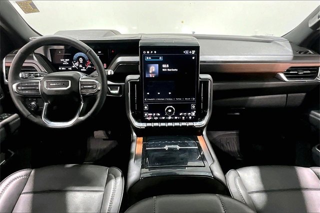 Used 2025 GMC Yukon Denali w/ Sun & Power Step Package image 7