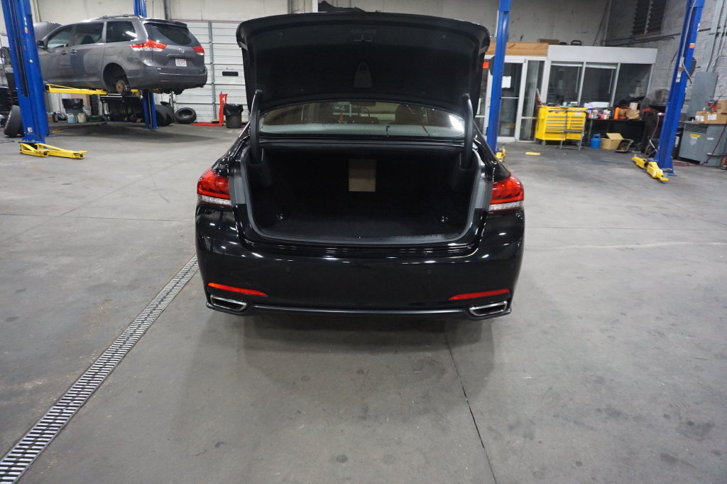 Used 2015 Hyundai Genesis 3.8 w/ Option Group 03 RWD image 15