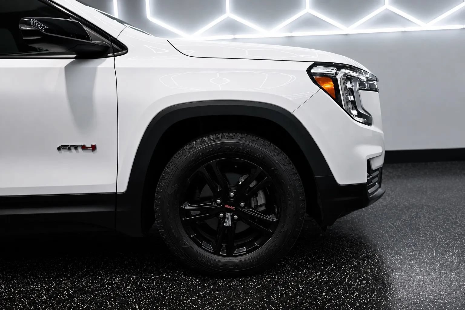 Used 2024 GMC Terrain AT4 AWD/4WD image 8