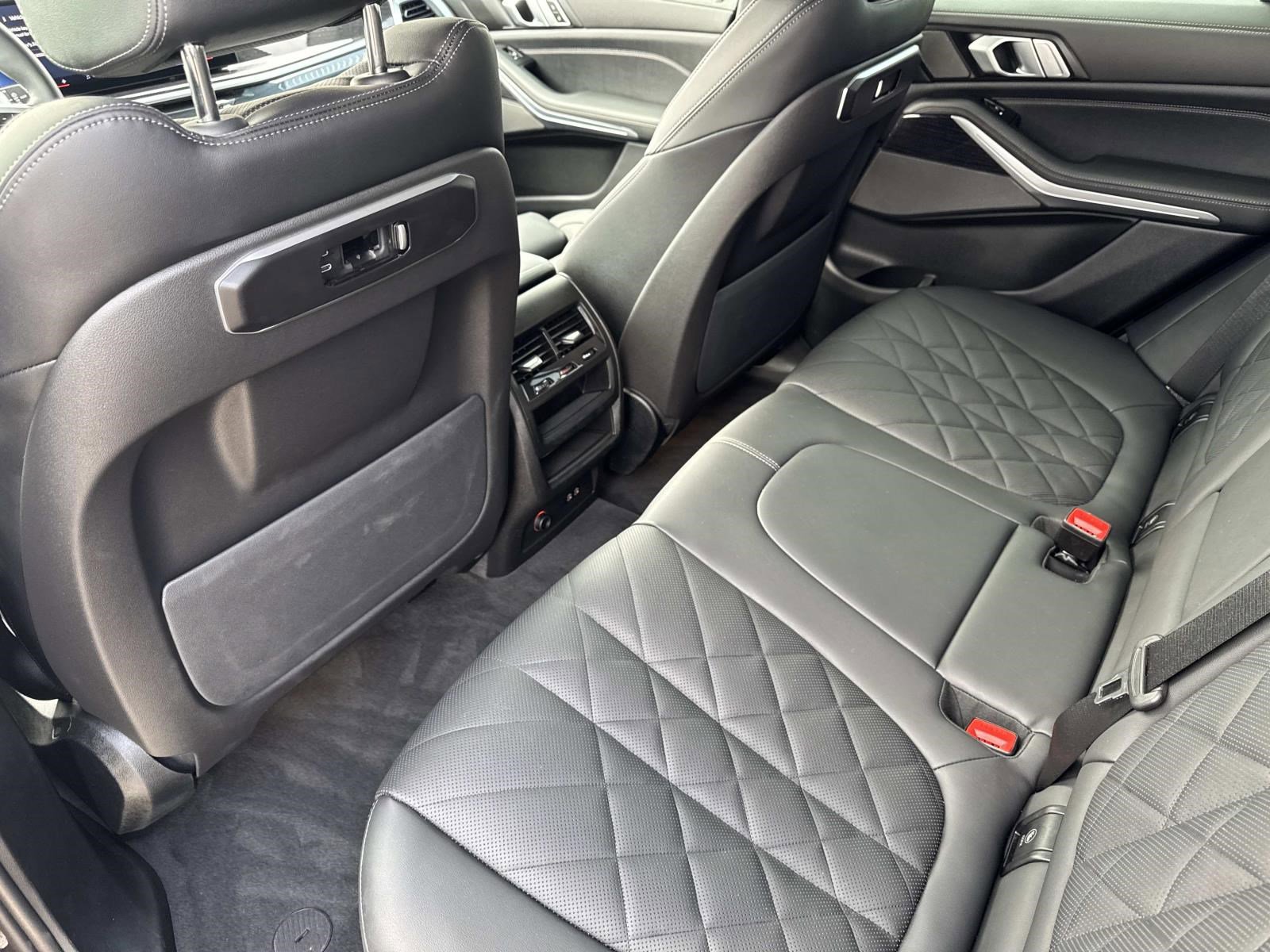 Certified 2025 BMW X5 xDrive40i w/ M Sport Package image 14