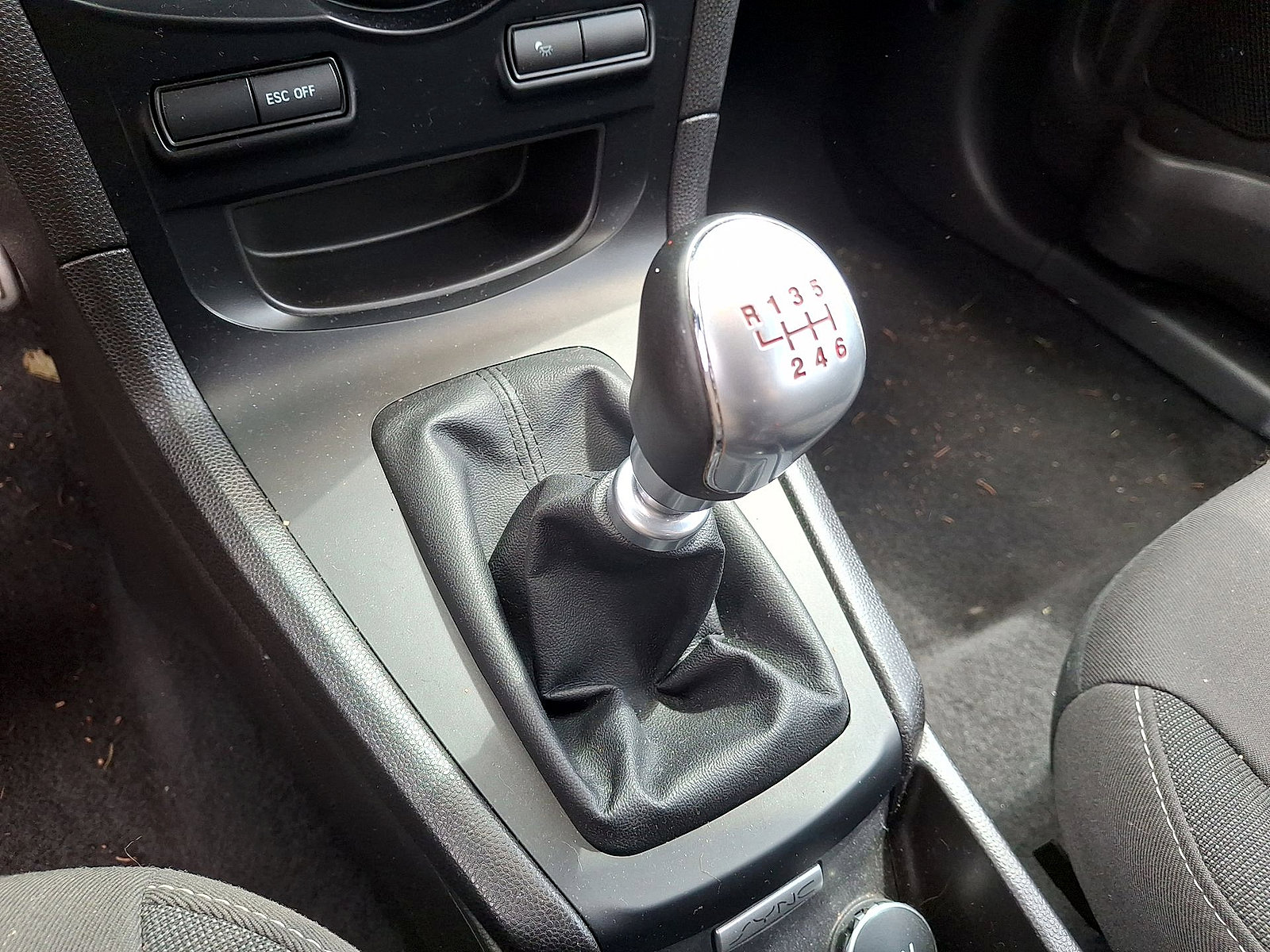 Used 2016 Ford Fiesta ST FWD image 12