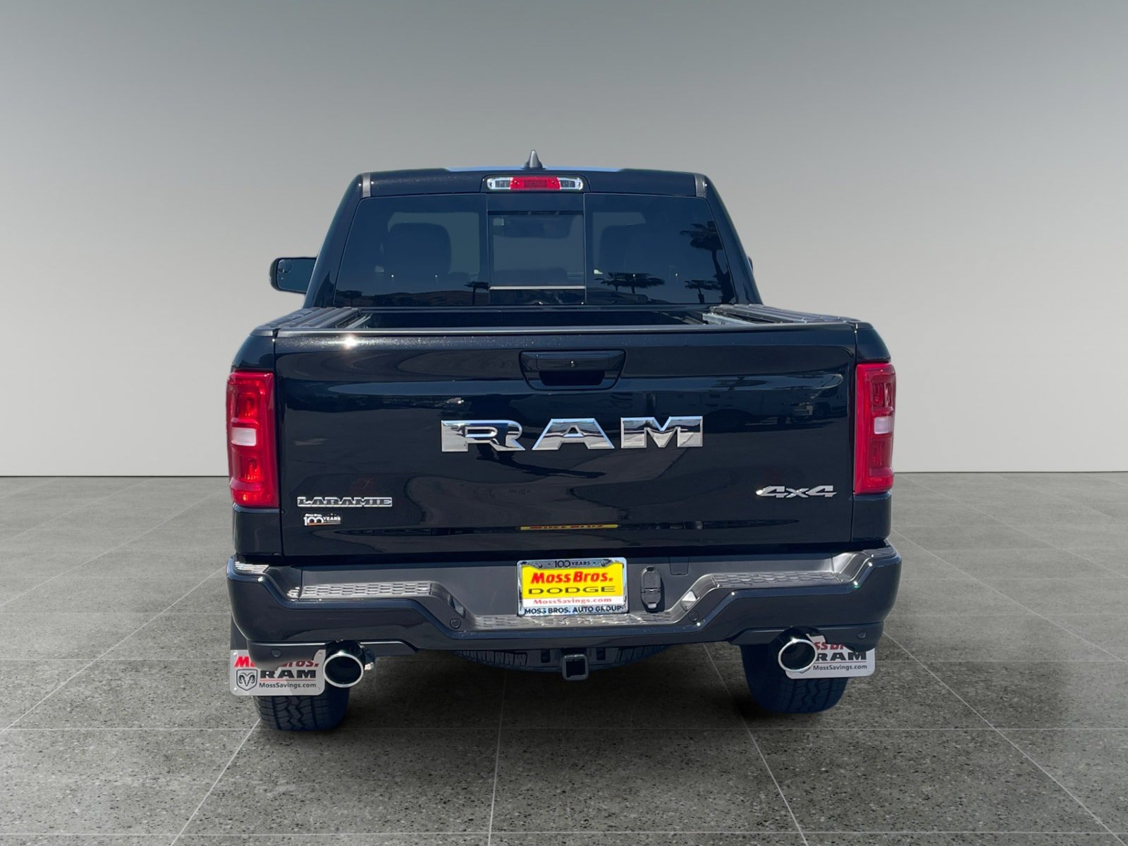 New 2026 RAM 1500 Laramie AWD/4WD image 4