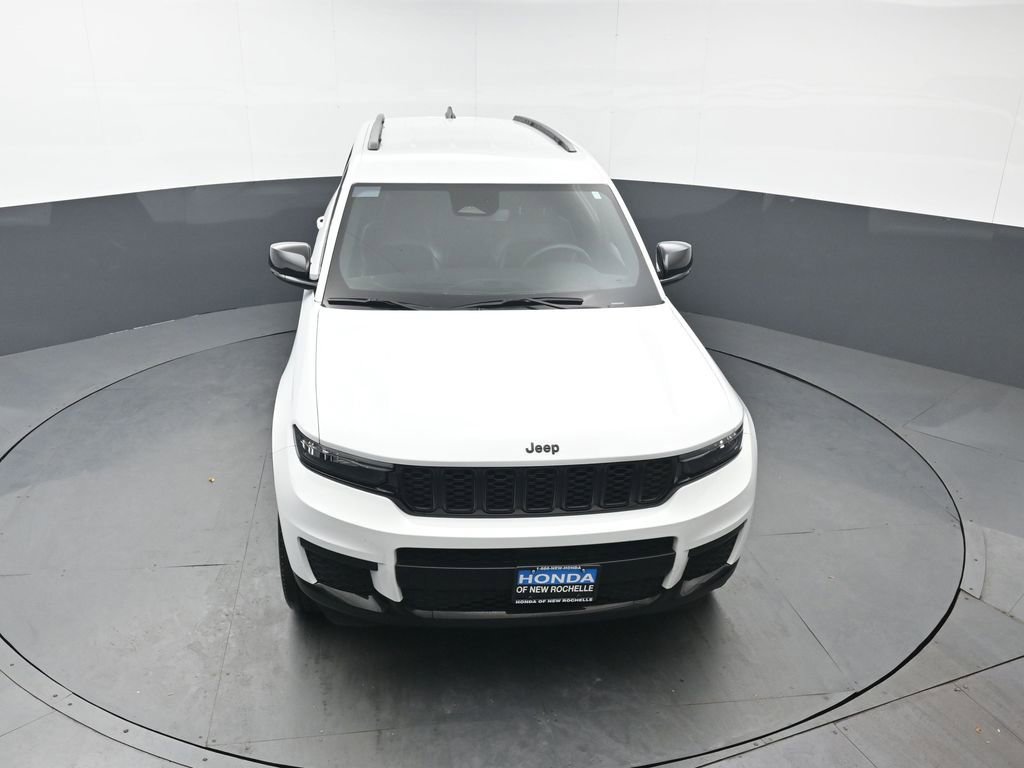 Used 2023 Jeep Grand Cherokee L Laredo image 38