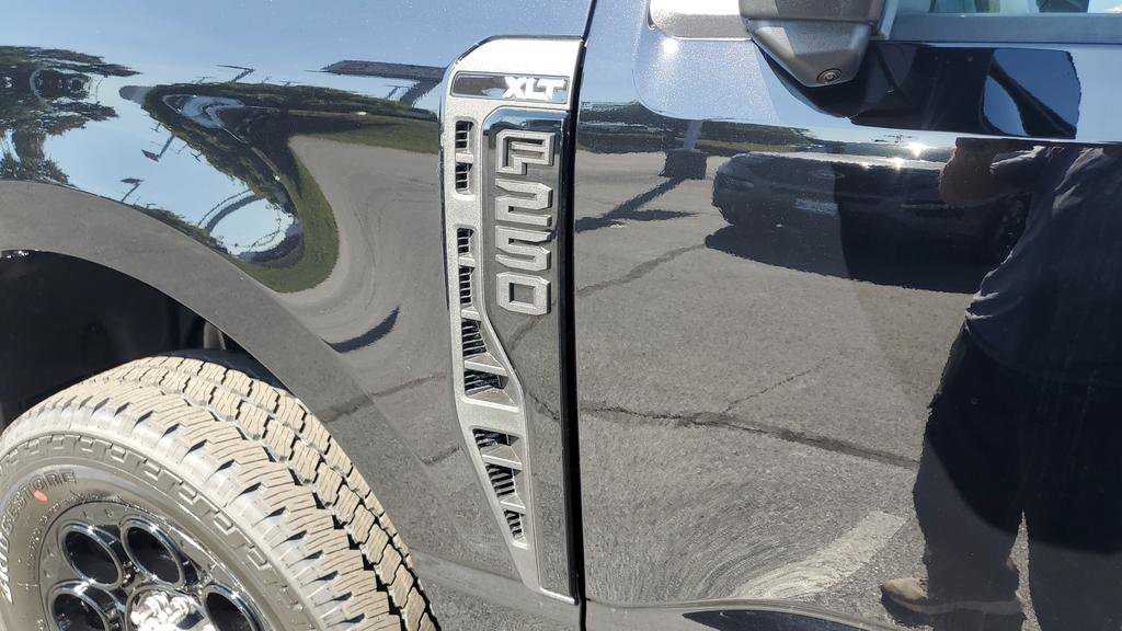 New 2026 Ford F250 XLT w/ XLT Premium Package image 13