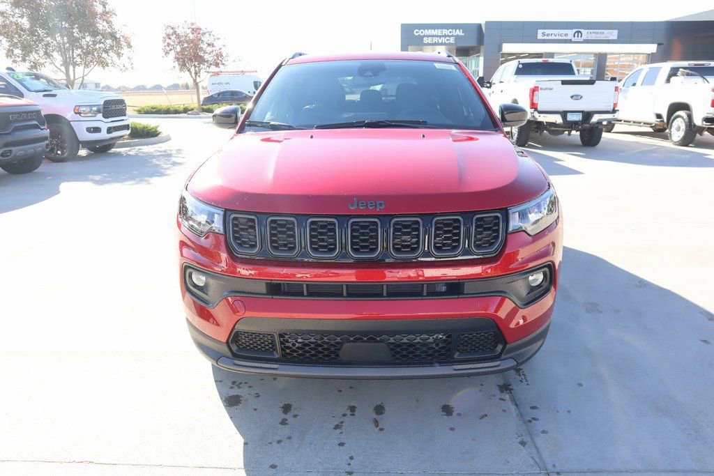 New 2026 Jeep Compass Latitude image 9