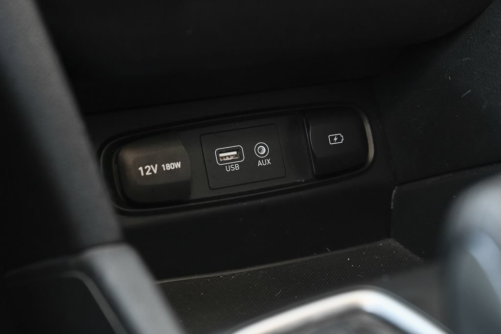 Used 2020 Hyundai Santa Fe SE FWD image 32