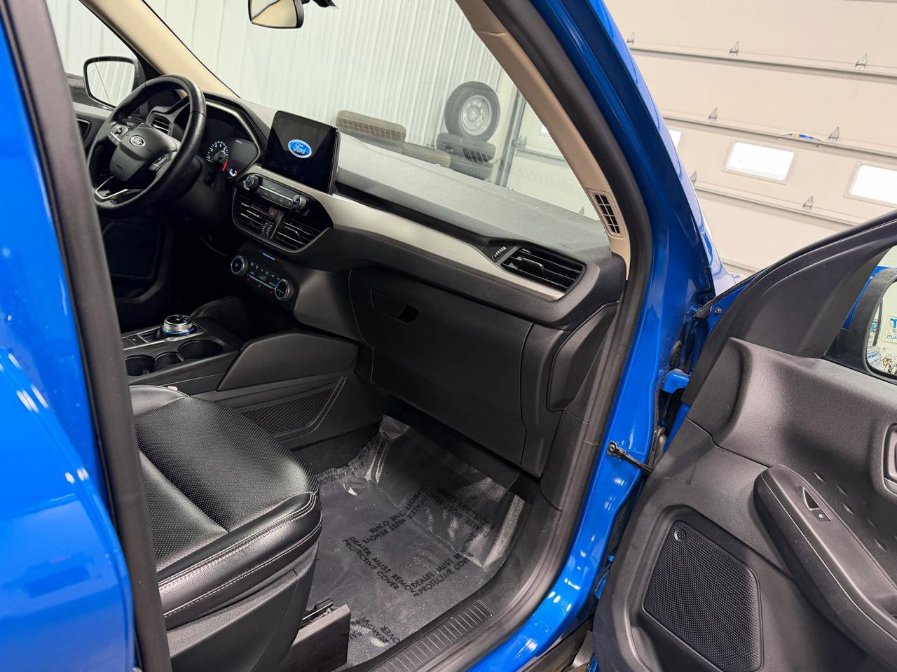 Used 2020 Ford Escape SEL image 32