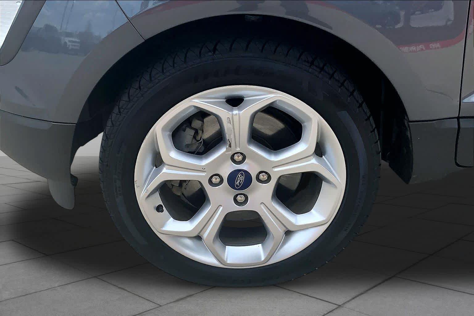 Used 2021 Ford EcoSport SE w/ SE Convenience Package FWD image 11