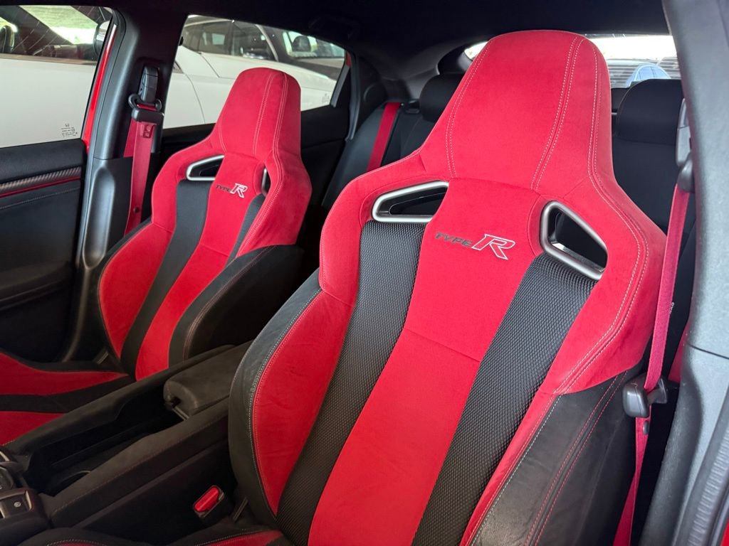 Used 2018 Honda Civic Type R image 3