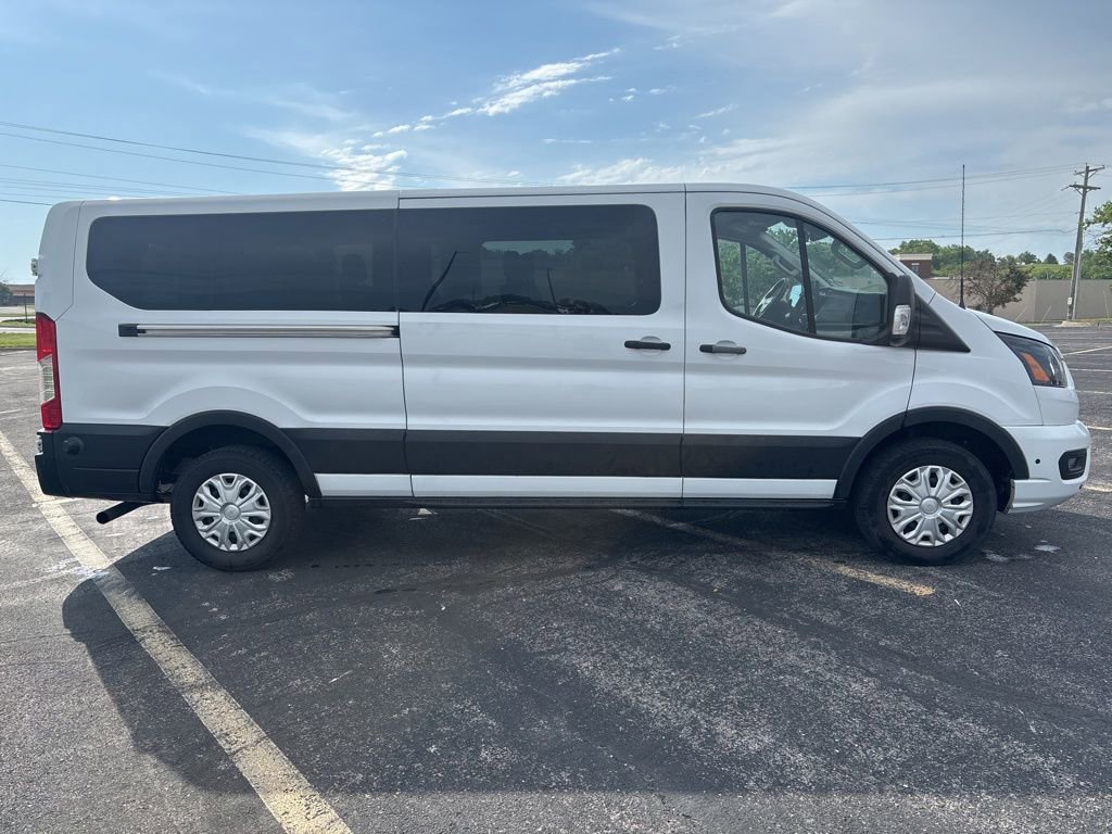 Used 2024 Ford Transit 350 XLT RWD image 4