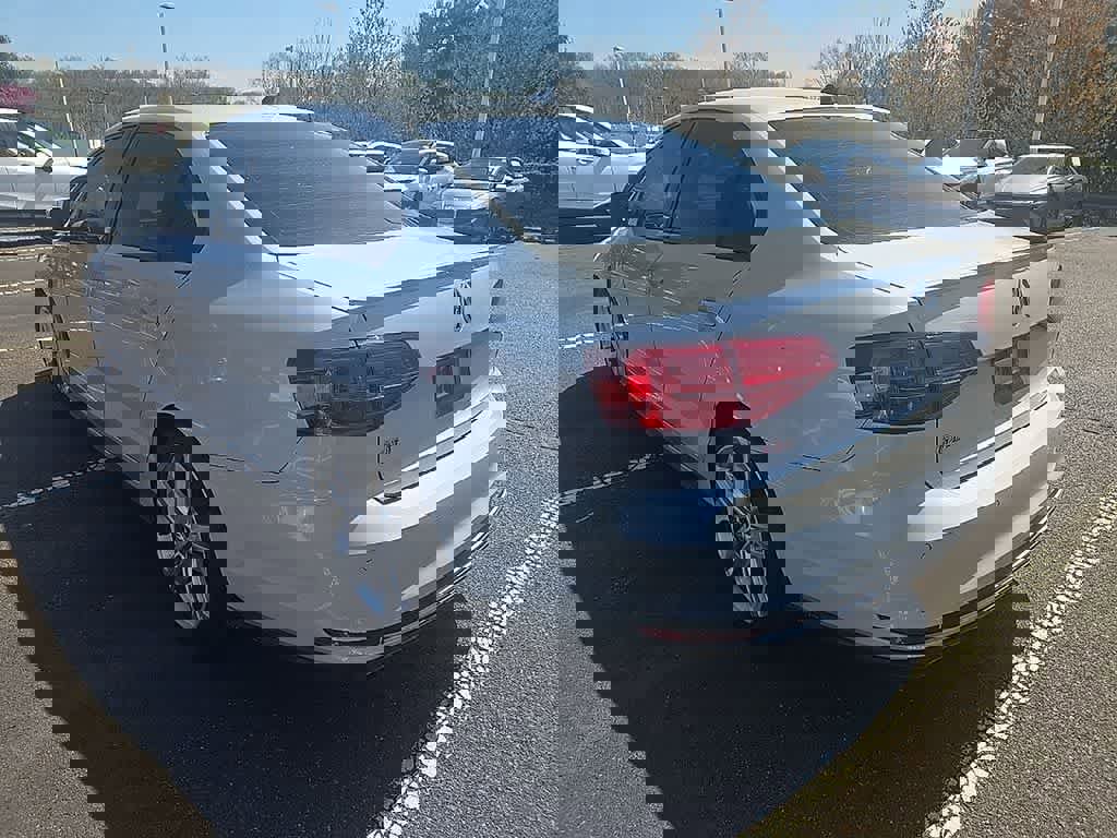 Used 2017 Volkswagen Jetta GLI FWD image 6