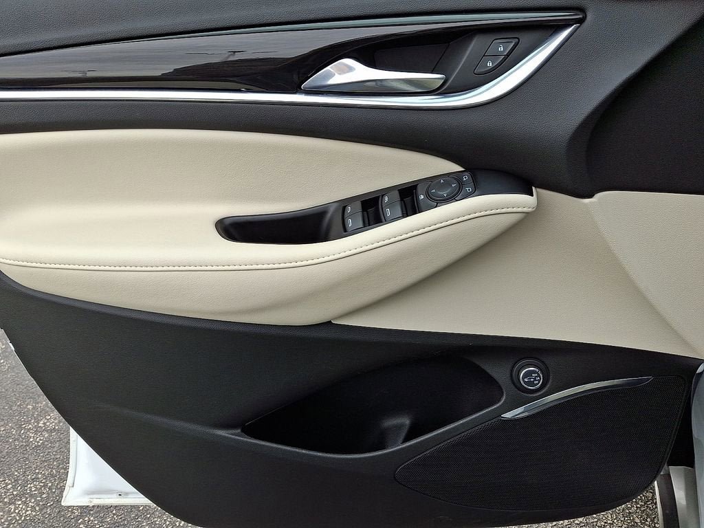 Certified 2023 Buick Enclave Essence FWD image 14