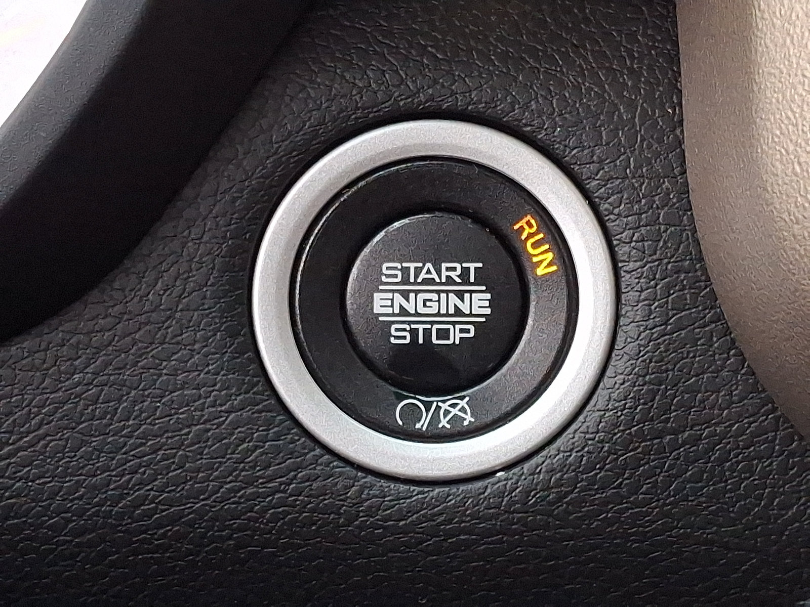 Used 2019 RAM 2500 Laramie AWD/4WD image 25