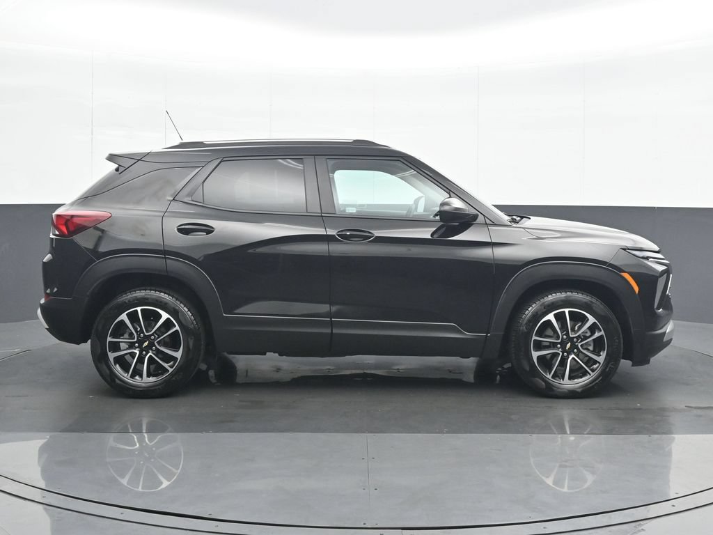 Used 2025 Chevrolet TrailBlazer LT FWD image 7
