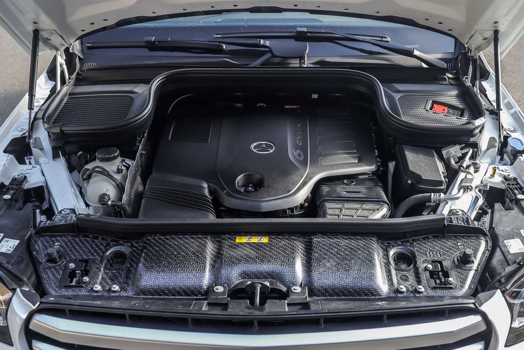 Used 2024 Mercedes-Benz GLS 450 4MATIC image 27
