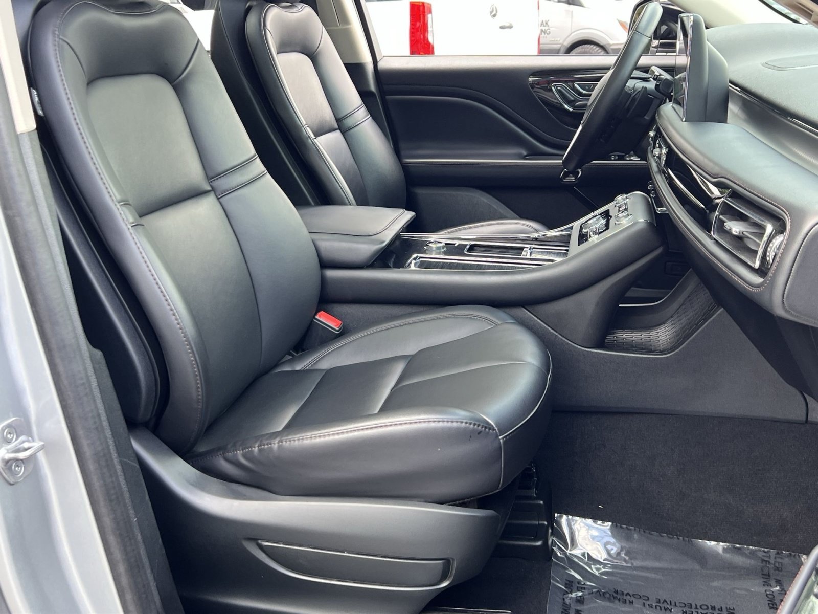 Used 2022 Lincoln Aviator AWD w/ Premium Package image 34