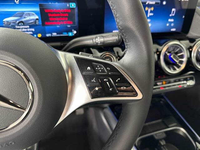 Used 2025 Mercedes-Benz GLA 250 GLA 250 image 16