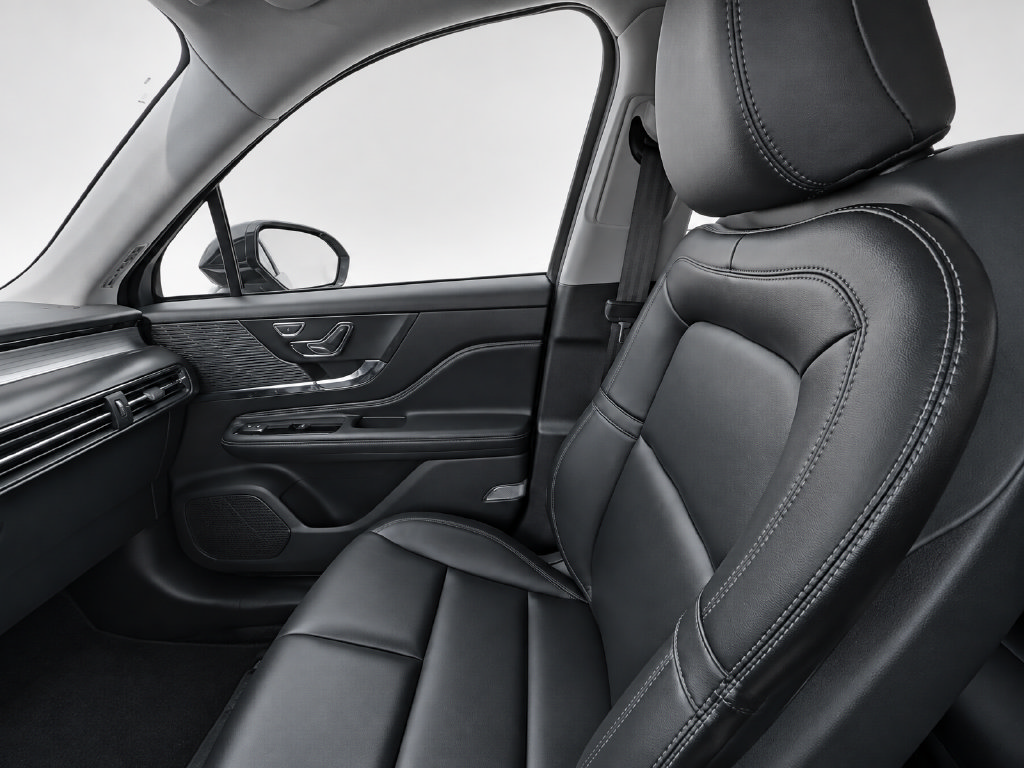 Used 2022 Lincoln Corsair FWD image 17