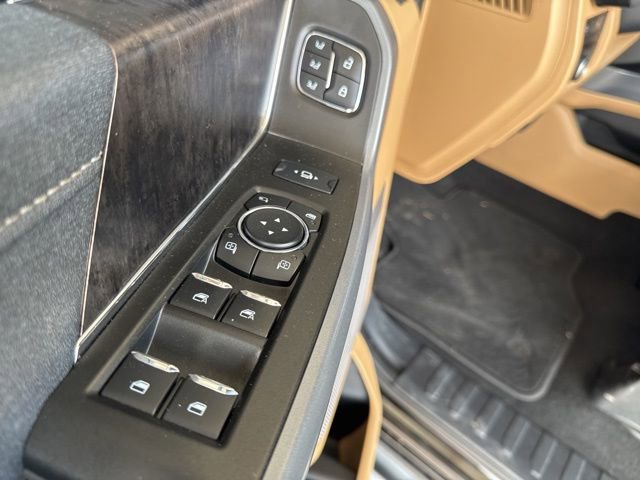 Used 2024 Ford F350 Lariat w/ FX4 Off-Road Package image 15