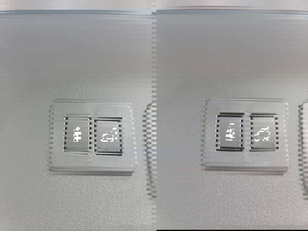 Certified 2025 Subaru Forester Premium image 33