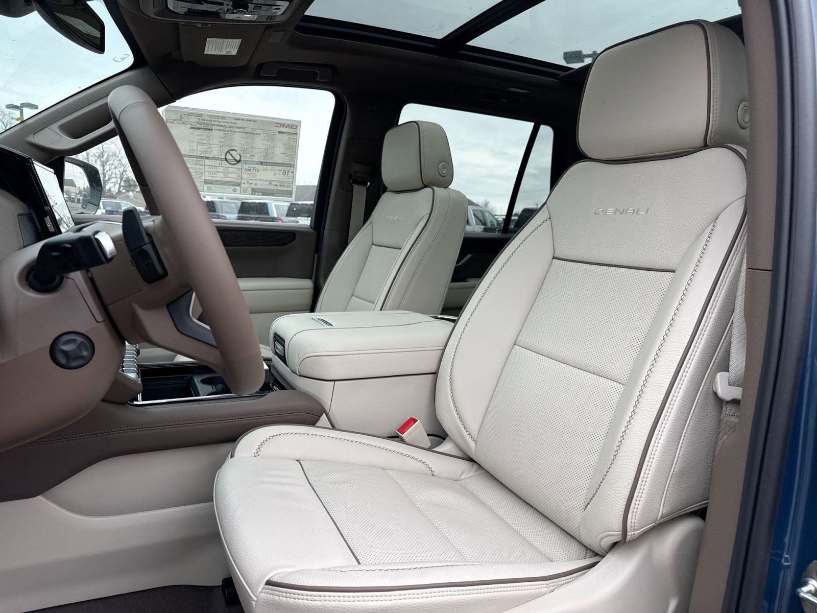 New 2026 GMC Yukon Denali w/ Sun & Power Step Package image 13