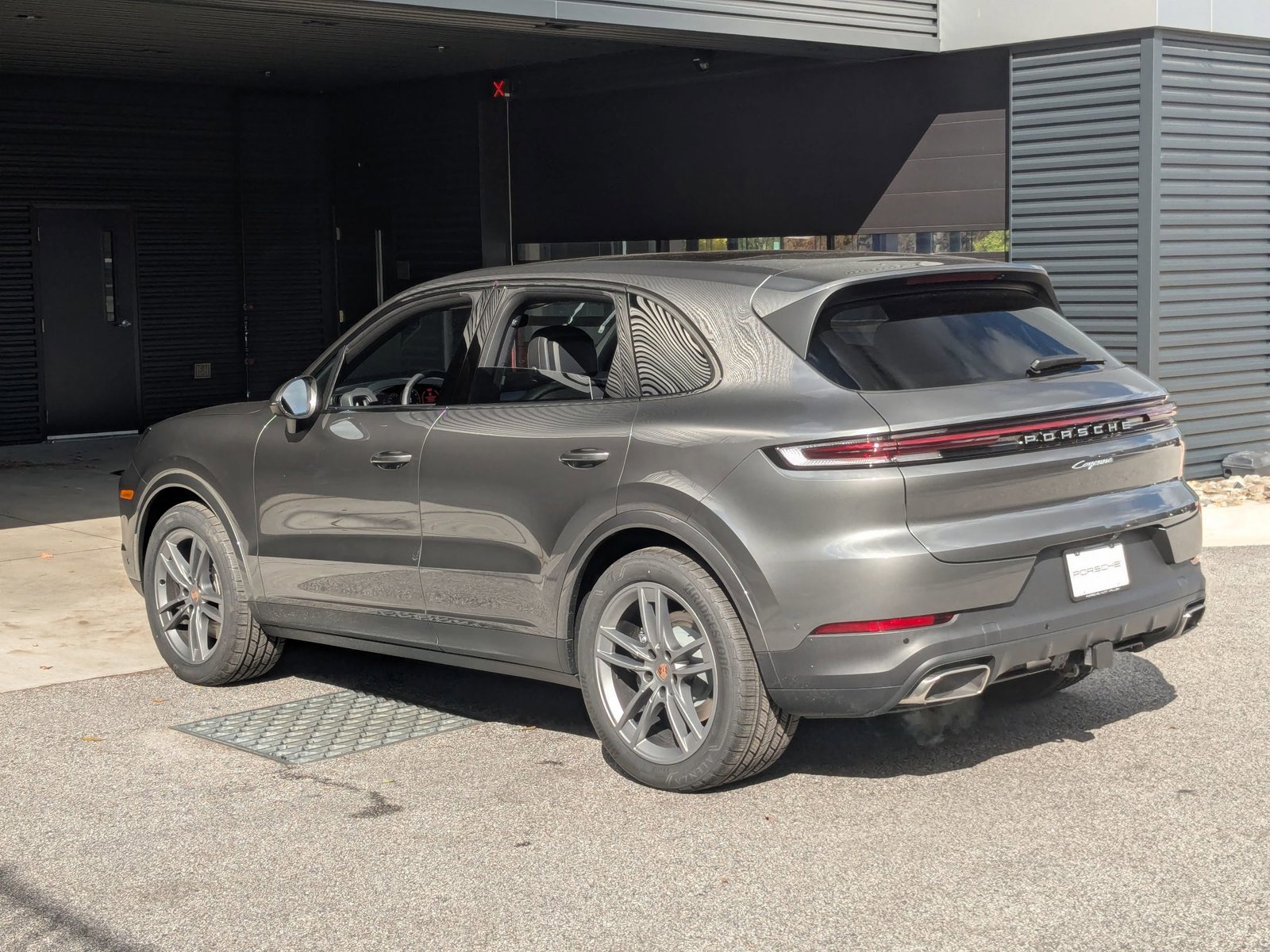 New 2026 Porsche Cayenne image 3