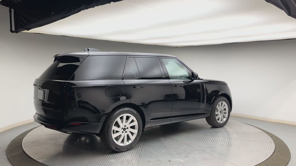 New 2026 Land Rover Range Rover SE AWD/4WD image 2