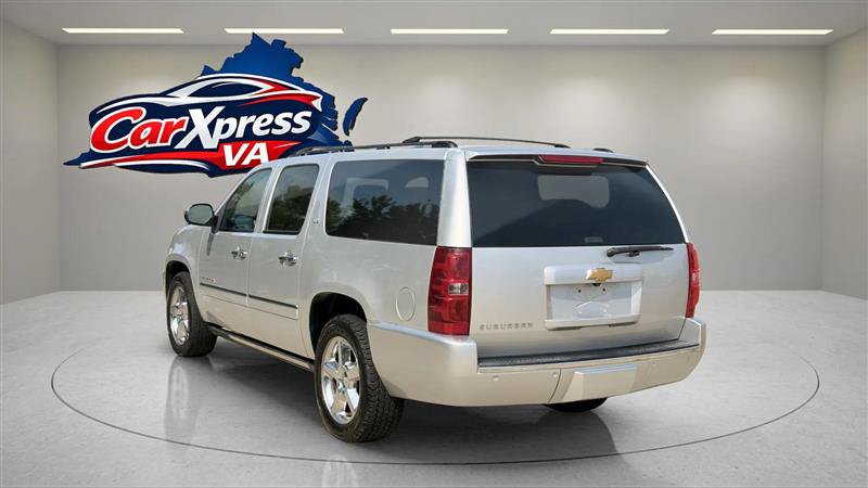 Used 2014 Chevrolet Suburban LTZ RWD image 15