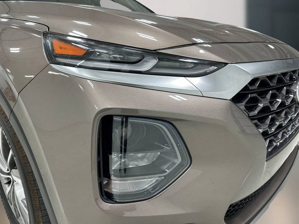 Used 2020 Hyundai Santa Fe SEL w/ Convenience Package FWD image 11
