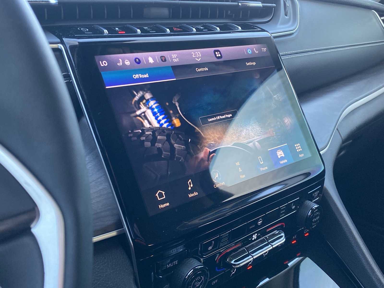 Certified 2023 Jeep Grand Cherokee Limited w/ Black Appearance Package image 35