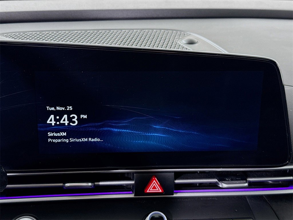 Certified 2022 Hyundai Elantra Limited w/ Cargo Package image 8