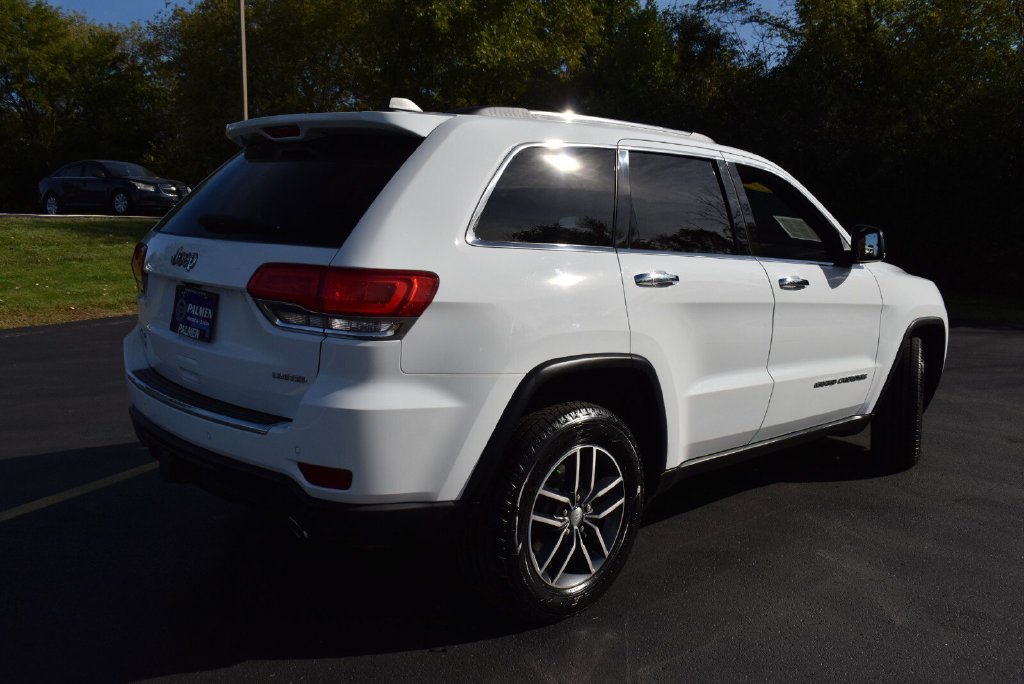 Used 2017 Jeep Grand Cherokee Limited w/ Trailer Tow Group IV AWD/4WD image 6