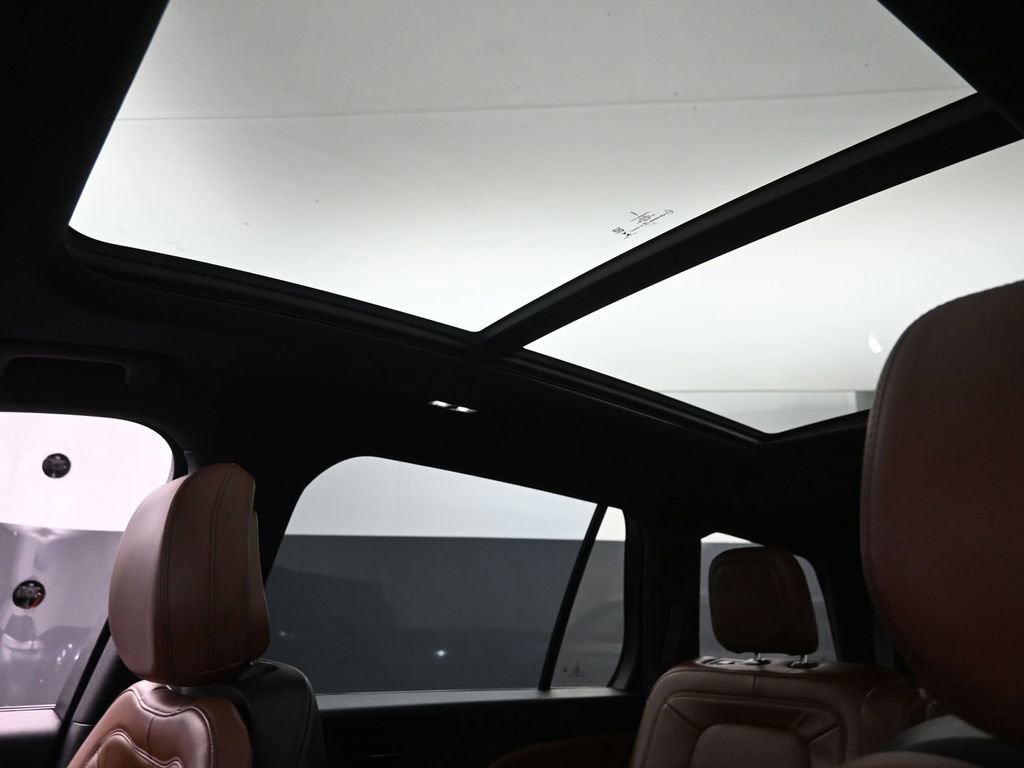 Used 2020 Lincoln Aviator Reserve w/ Equipment Group 201A image 20