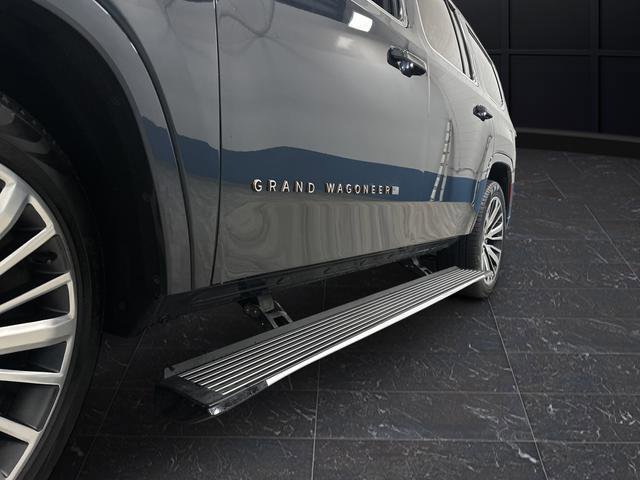 Used 2024 Jeep Grand Wagoneer Series III image 43
