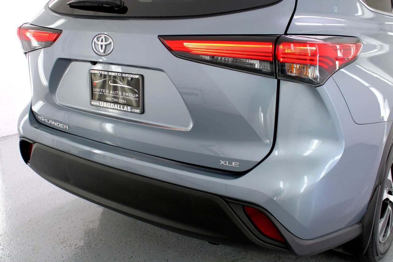 Used 2021 Toyota Highlander XLE image 23