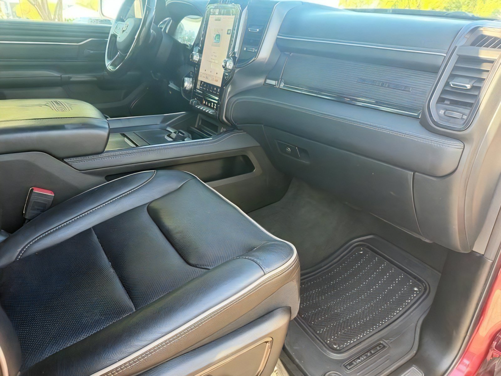 Used 2022 RAM 1500 Limited AWD/4WD image 12