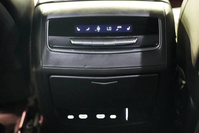 Used 2023 Cadillac Escalade V AWD/4WD image 32