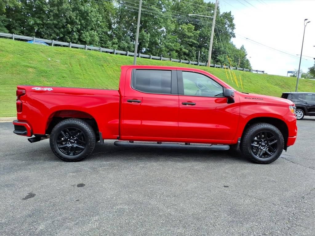 Used 2026 Chevrolet Silverado 1500 Custom w/ Turbomax Blackout Package AWD/4WD image 2