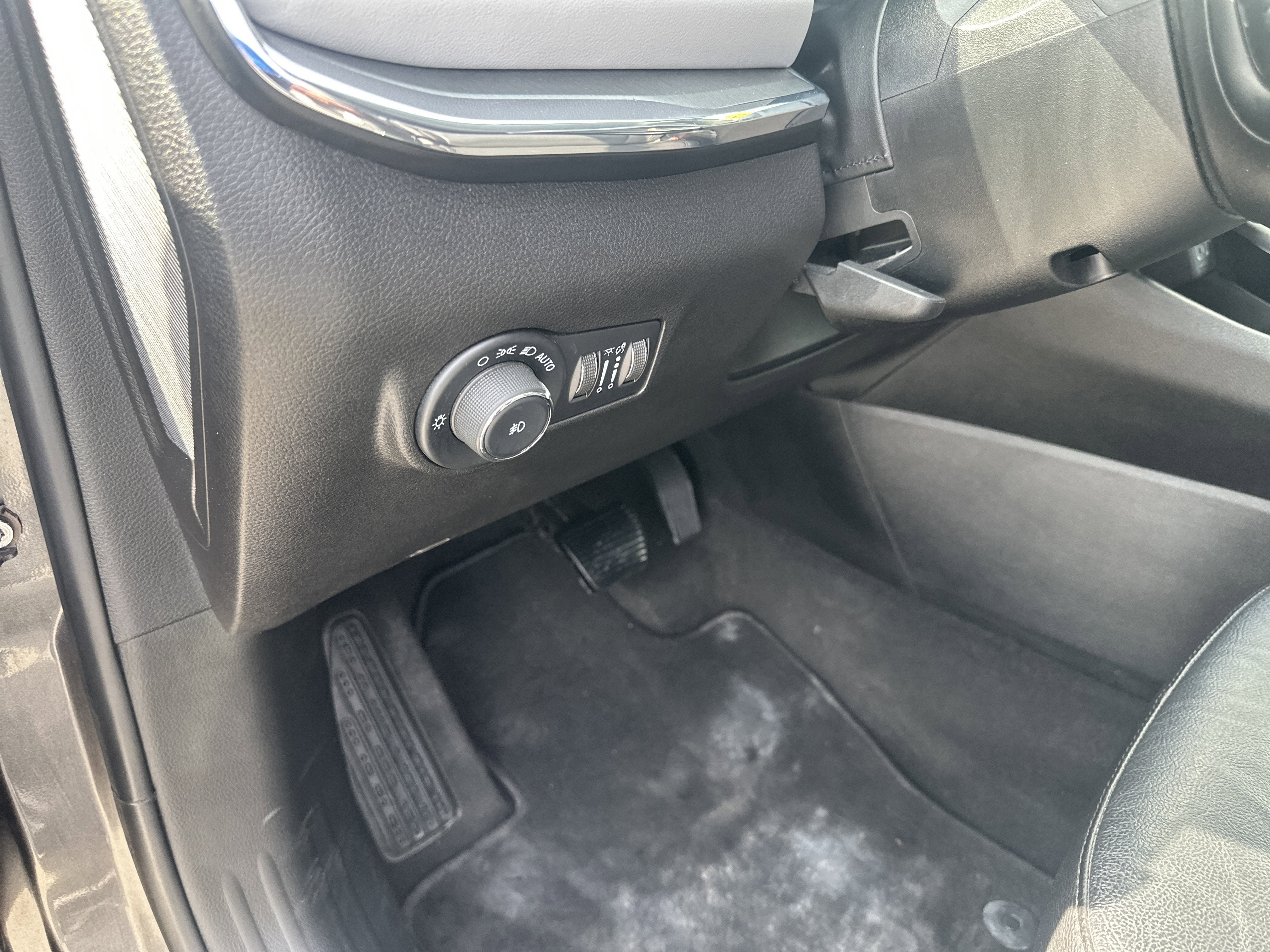 Used 2022 Jeep Compass Limited AWD/4WD image 31
