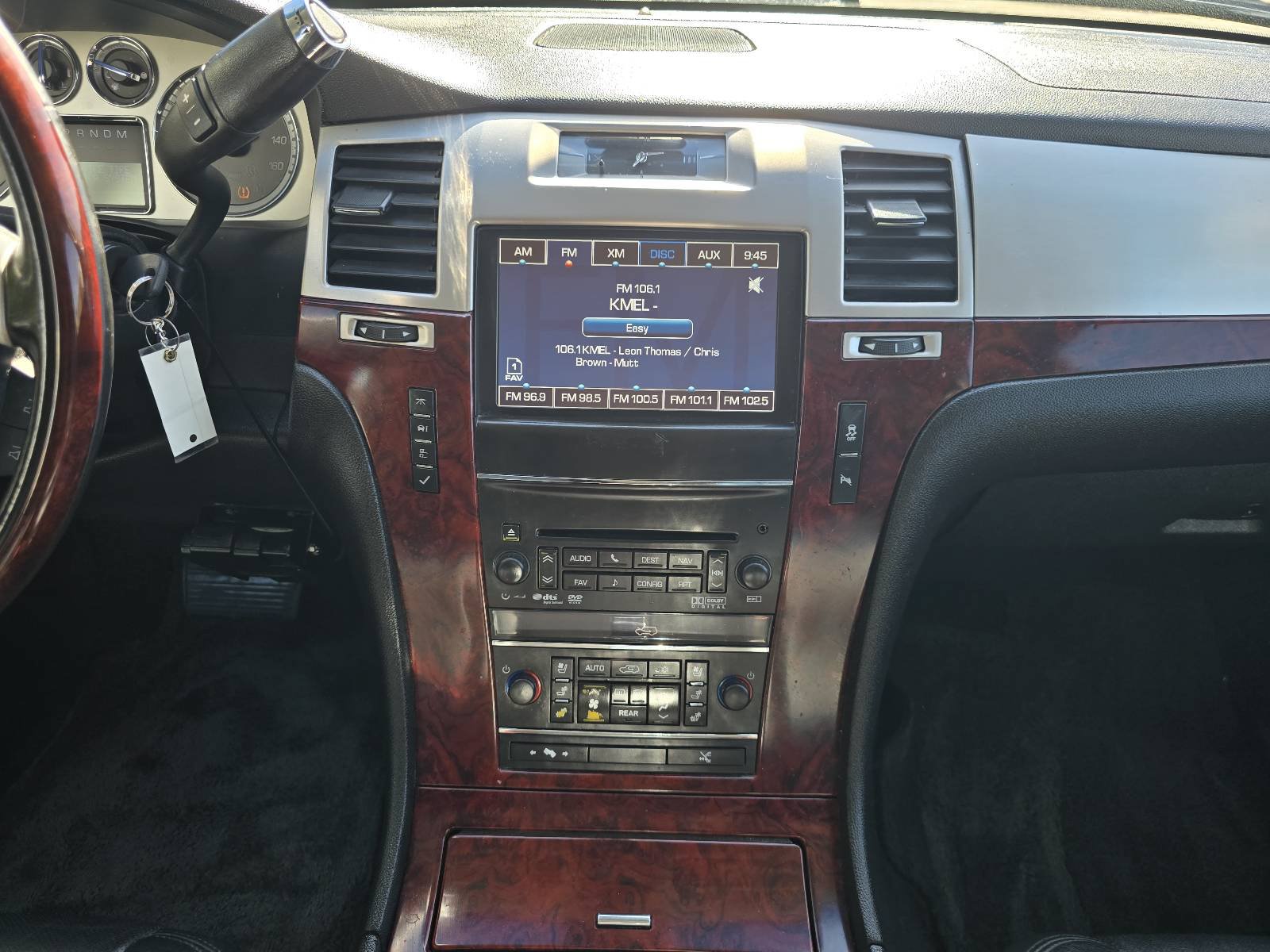 Used 2012 Cadillac Escalade ESV Premium AWD/4WD image 26