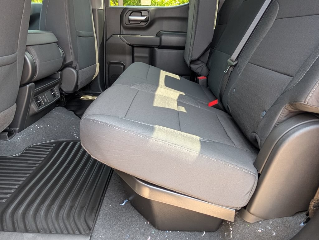 New 2026 Chevrolet Silverado 1500 Custom w/ LPO, Dark Essentials Package RWD image 7