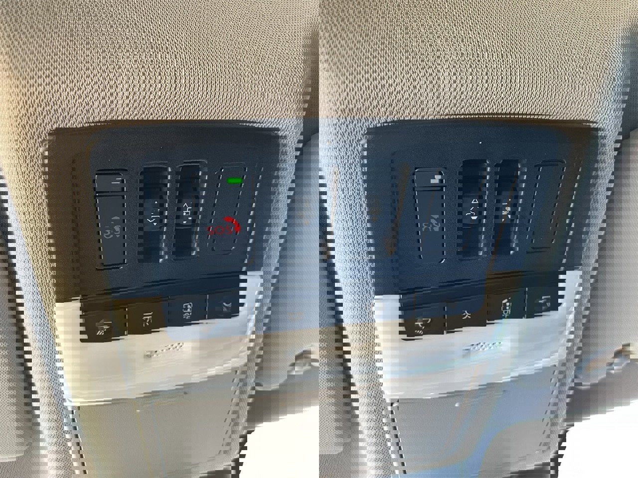 Certified 2025 Nissan Rogue Platinum w/ Tech Package image 24