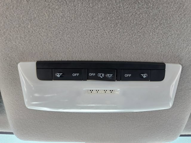 Used 2023 Nissan Versa SV FWD image 26