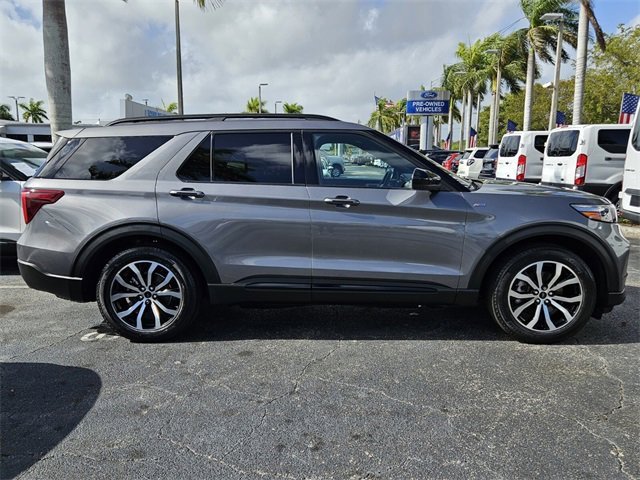 Used 2022 Ford Explorer ST-Line image 11