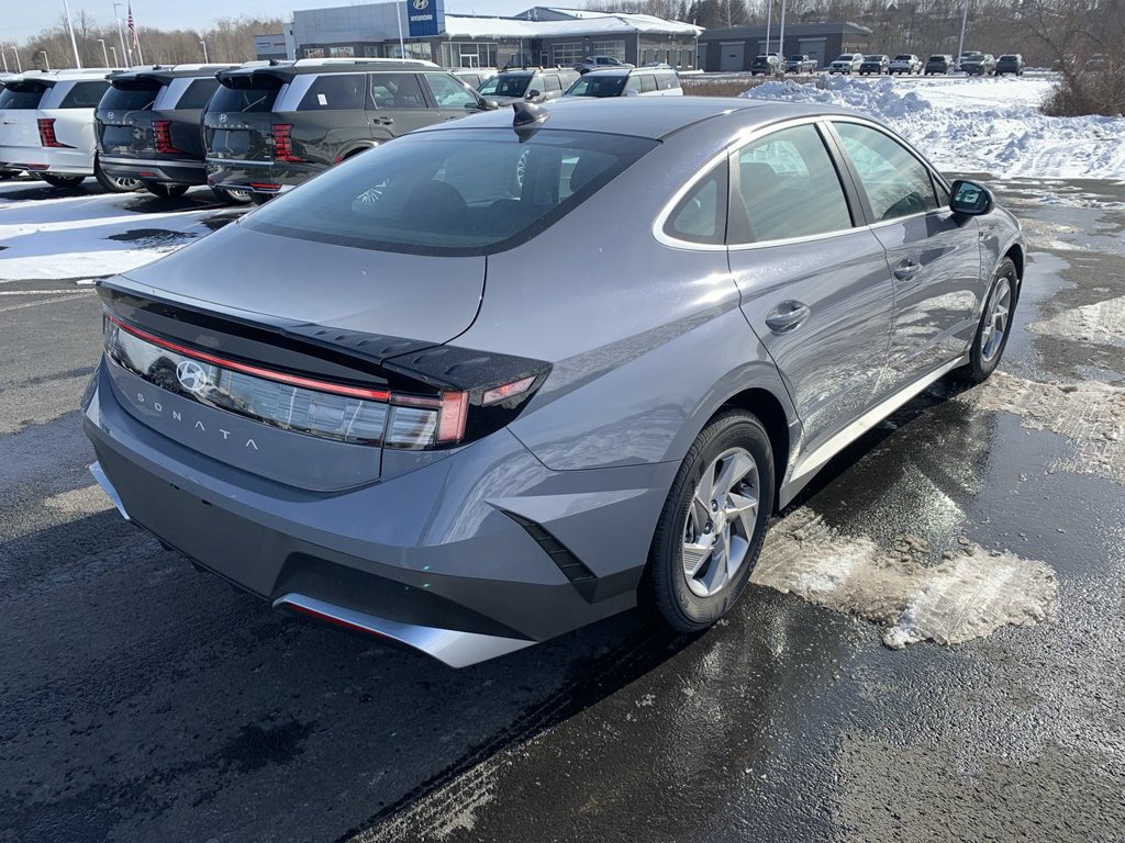 New 2026 Hyundai Sonata SE FWD image 8