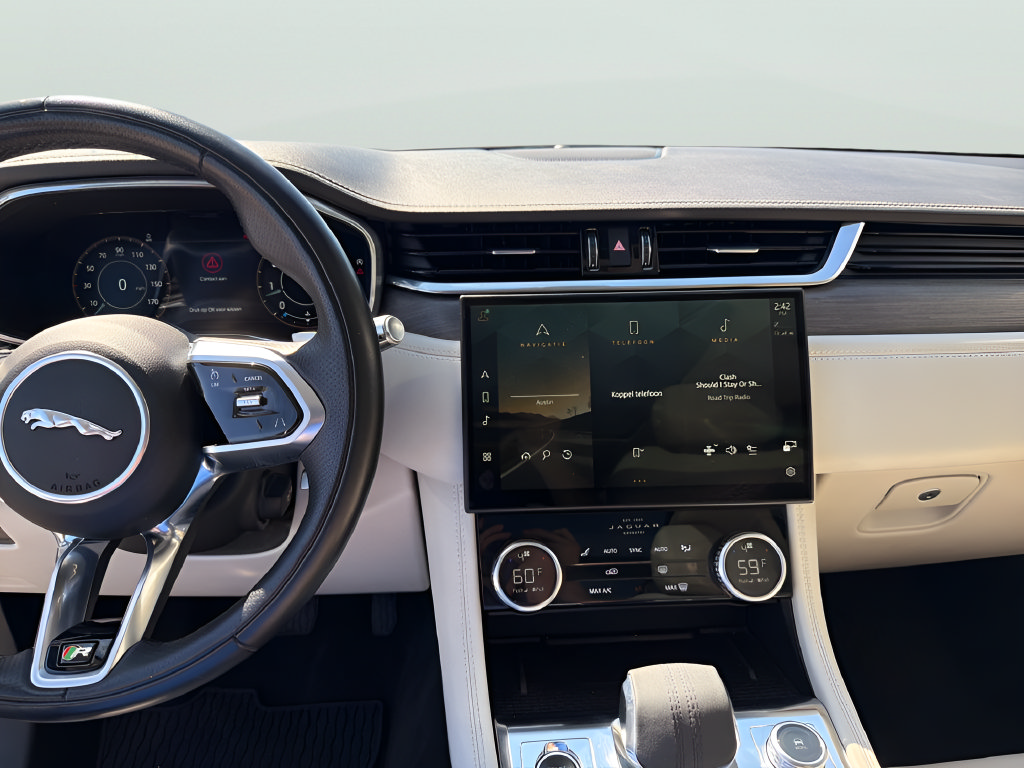 Used 2021 Jaguar F-PACE R-Dynamic S AWD/4WD image 20