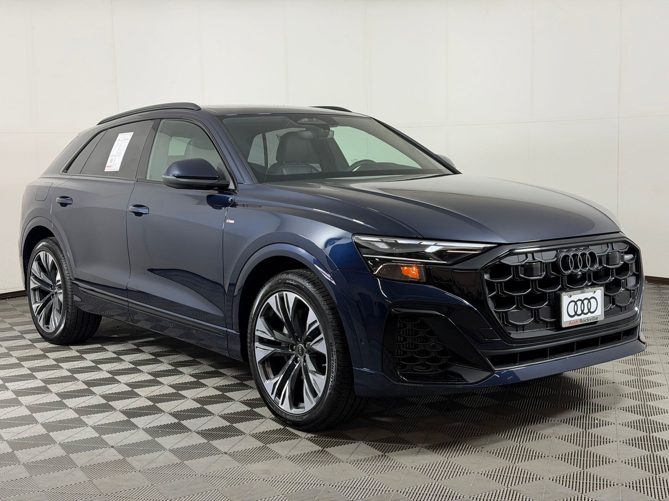 New 2027 Audi Q8 Premium Plus AWD/4WD image 7